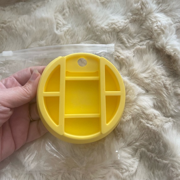 Yellow Snack Bowl for Stanley 40 oz Tumbler with Handle - Picture 2 of 6